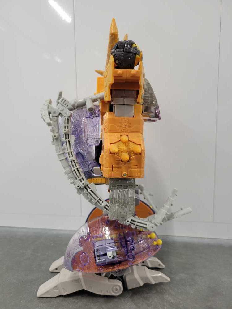Unicron With Dead End - Hasbro (Armada) action figure collectible - Main Image 3