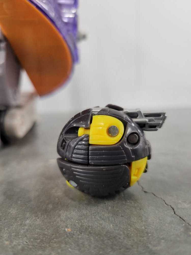 Dead End With Unicron 2nd - Hasbro (Armada) action figure collectible - Main Image 2