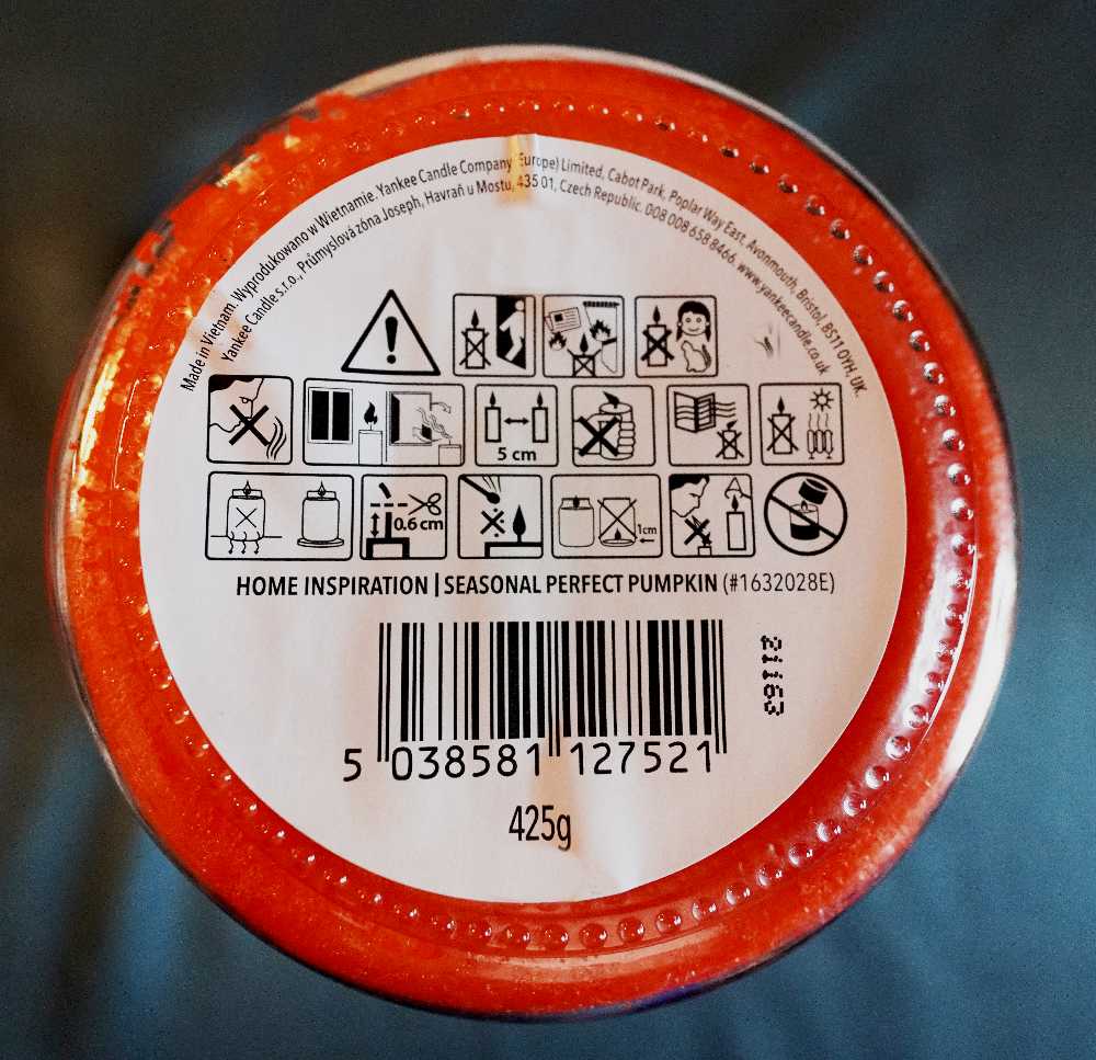 CANDLE: Halloween Yankee Pumpkins Perfect Pumpkin 2021 UK - Yankee Candle (Halloween Candles) action figure collectible [Barcode 5038581127521] - Main Image 2