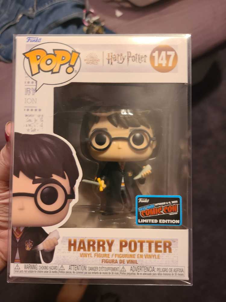 Funko Pop! Harry Potter #147 Basilisk Fang & Sword  action figure collectible [Barcode 889698670517] - Main Image 2