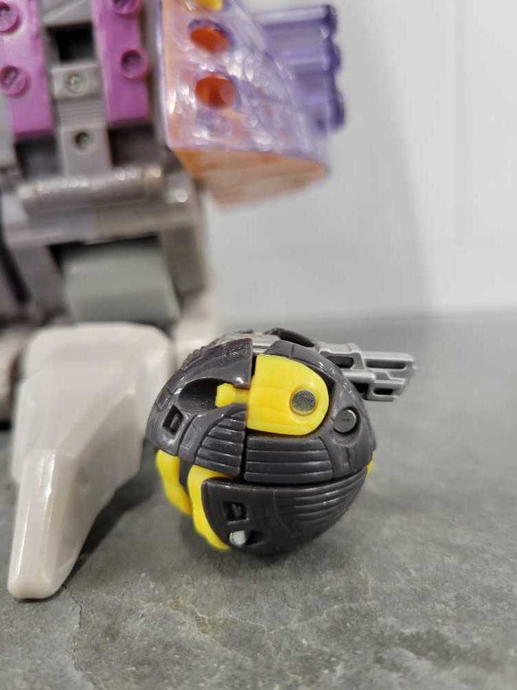 Dead End With Unicron 4th - Hasbro (Armada) action figure collectible - Main Image 2