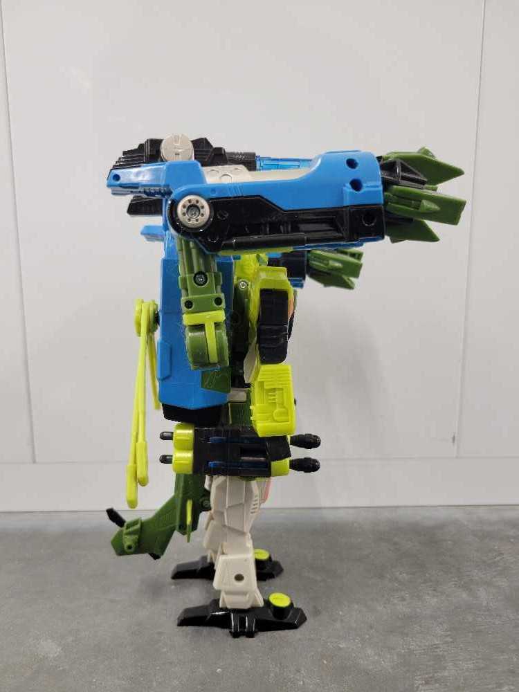 Bulkhead Robot Mode  - Hasbro (Energon) action figure collectible - Main Image 3