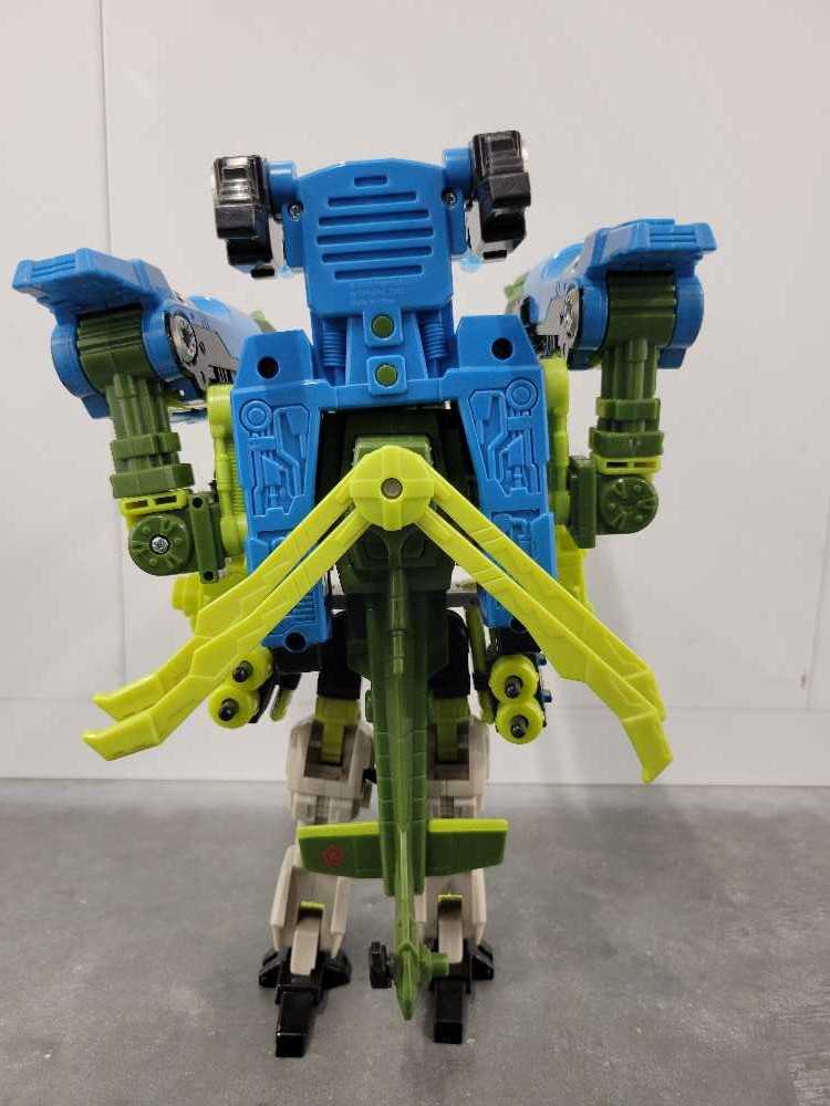 Bulkhead Robot Mode  - Hasbro (Energon) action figure collectible - Main Image 4