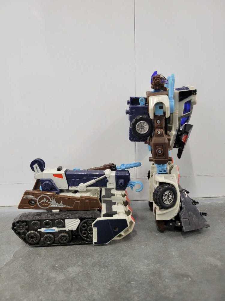 Landquake - Hasbro (Energon) action figure collectible - Main Image 3