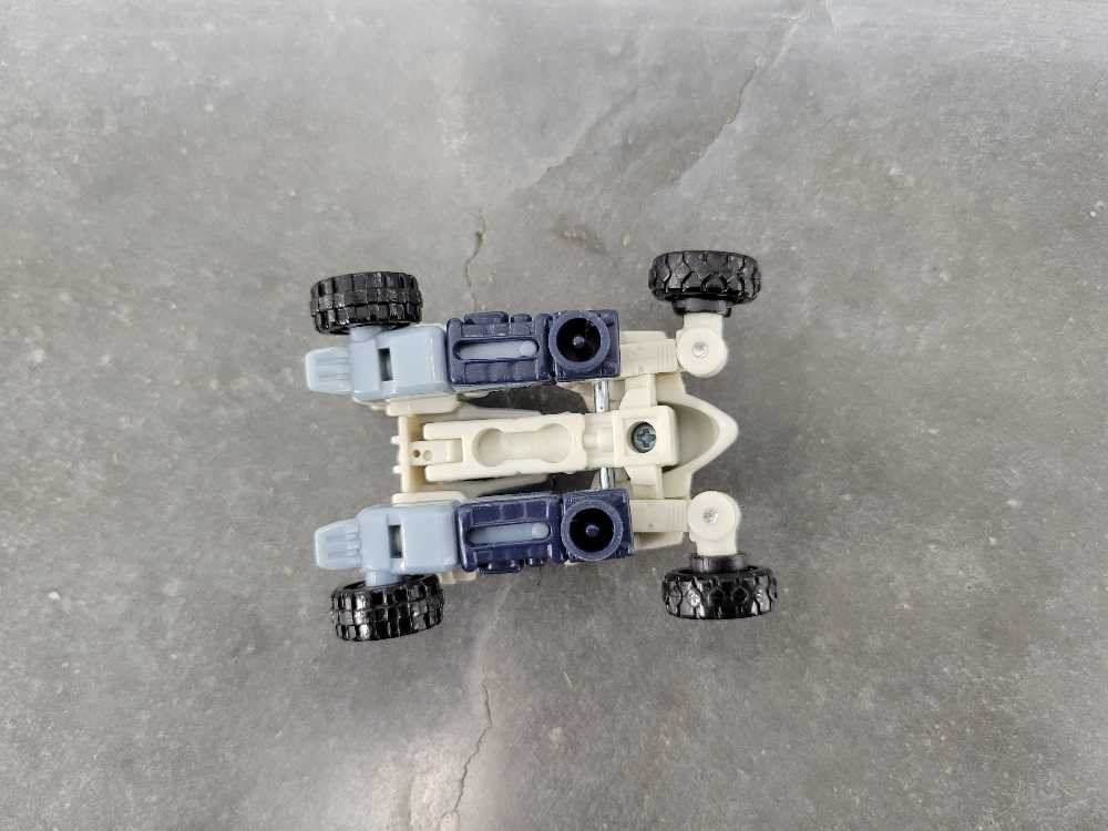 Sureshock With Highwire And Grindor  - Hasbro (Energon) action figure collectible - Main Image 4