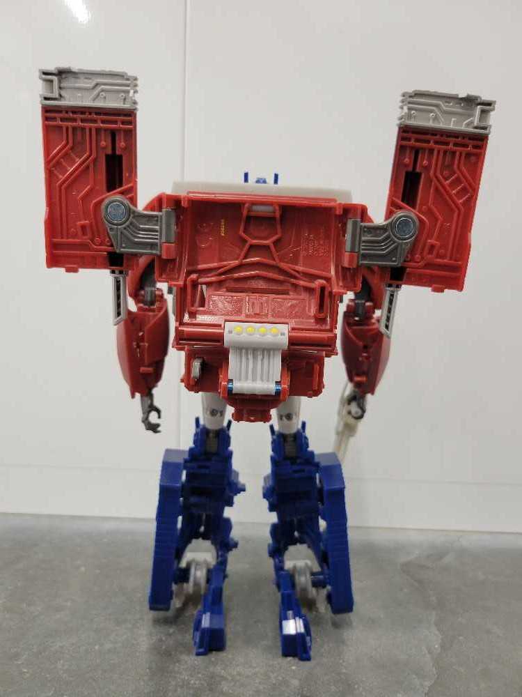 Optimus Prime - Hasbro (Weaponizer Class) action figure collectible - Main Image 4
