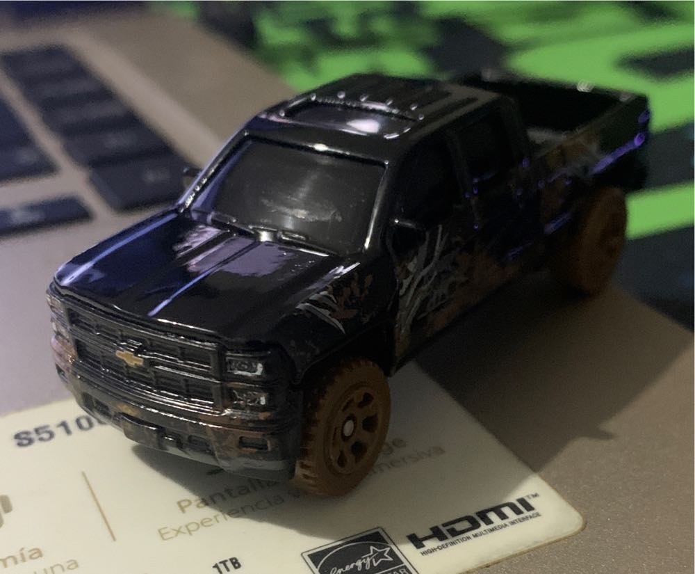 15 Chevy Silverado - Mattel (Jurassic World Vehiculos) action figure collectible - Main Image 4