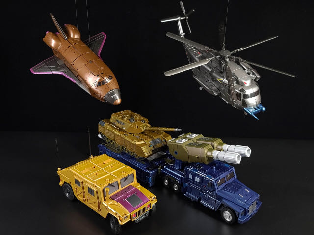ARMAGEDDON (Bruticus) - Zeta Toys (Masterpiece Transformers) action figure collectible - Main Image 4