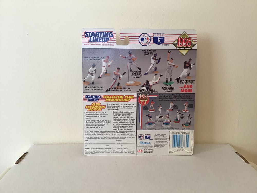 Cal Ripken, Jr. - Kenner action figure collectible - Main Image 2