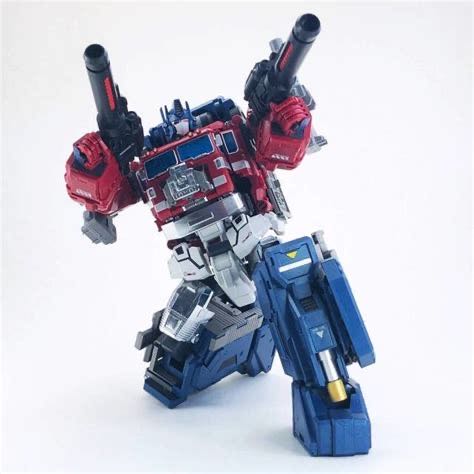 Powermaster Optimus Prime V2 MB-06C Power Baser - Fans Hobby (Super-God Masterforce) action figure collectible - Main Image 2