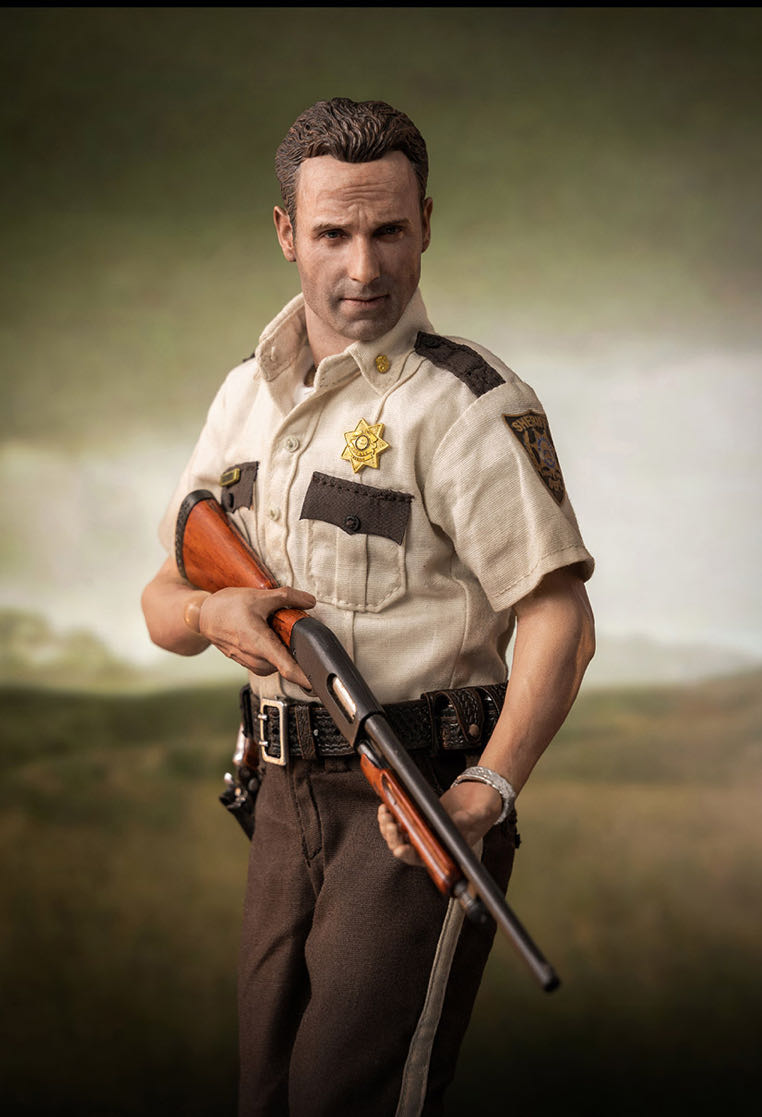 The Walking Dead AMC: RICK GRIMES (Season 1) 1:6 Scale Collectible Figure - Threezero Limited (post-apocalyptic survival horror movie theme) action figure collectible [Barcode 4897056205727] - Main Image 4