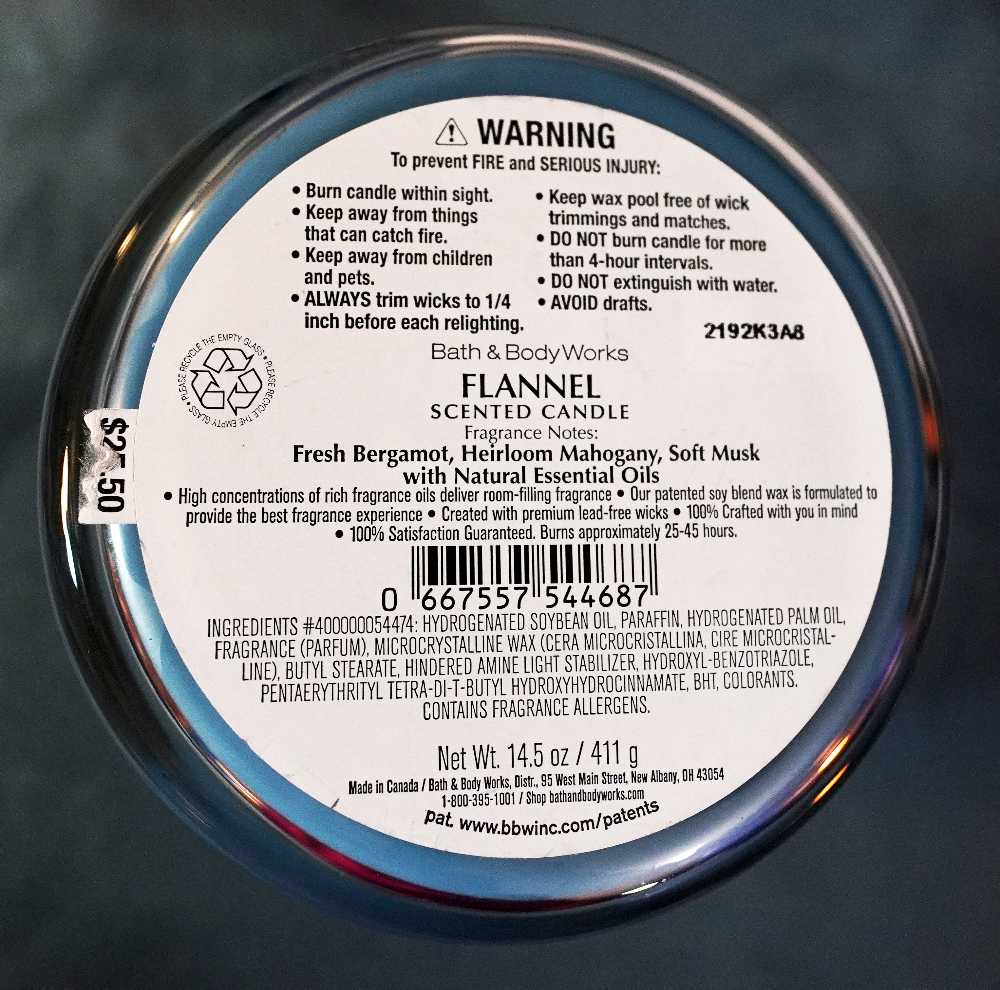 CANDLE: Christmas Bath & Bodyworks Flannel 2022 - Bath & Bodyworks Candle (Christmas Candles) action figure collectible [Barcode 667557544687] - Main Image 2