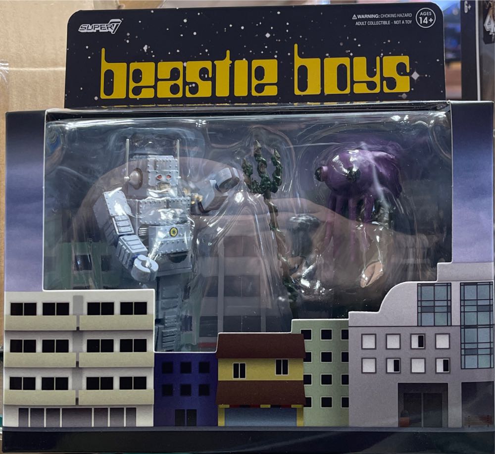 Intergalactic Beastie Boys Super 7 Reaction - Super 7 action figure collectible [Barcode 840049820357] - Main Image 3