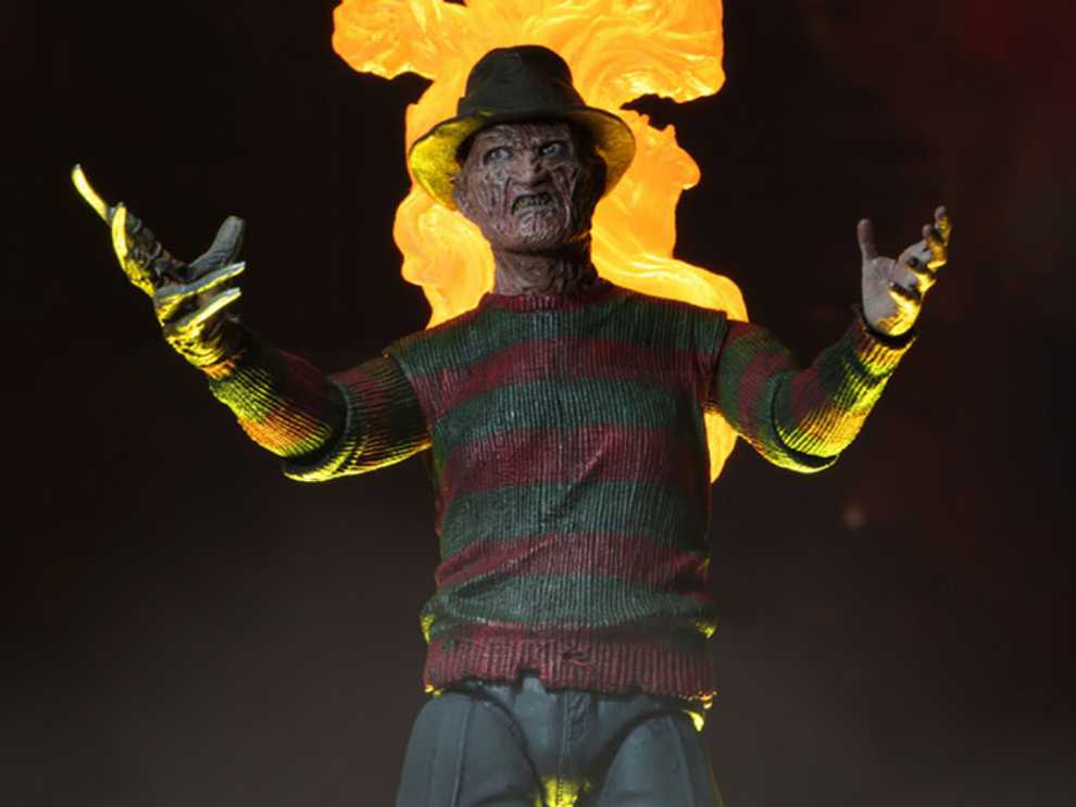 NECA A Nightmare On Elm Street Part 2: Freddy’s Revenge - Ultimate Freddy Krueger - Neca (A Nightmare On Elm Street) action figure collectible - Main Image 4
