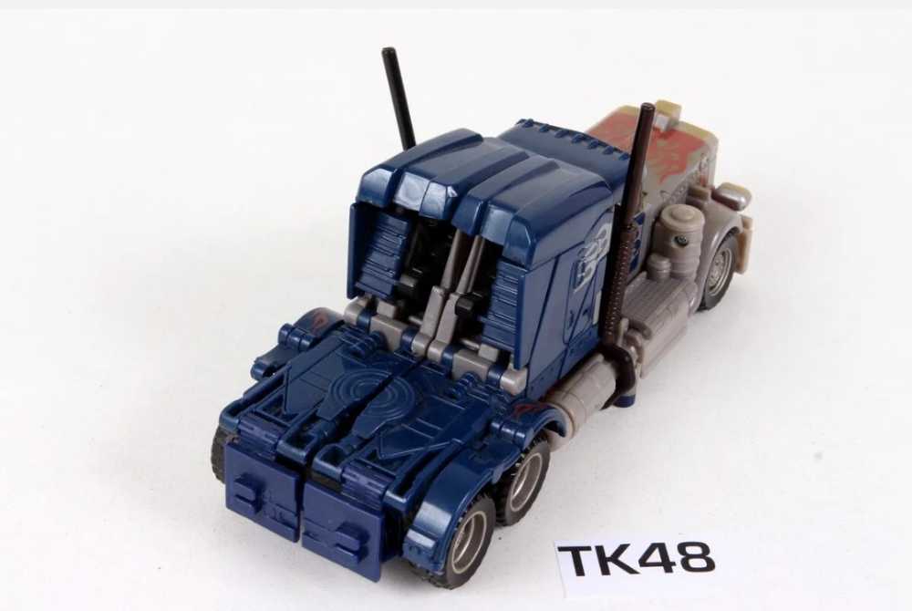 Optimus Prime Defender - Hasbro (Revenge Of The Fallen) action figure collectible - Main Image 2
