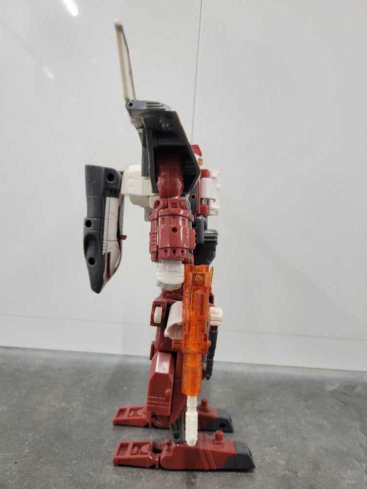 Jetfire 1st - Hasbro (Energon) action figure collectible - Main Image 3