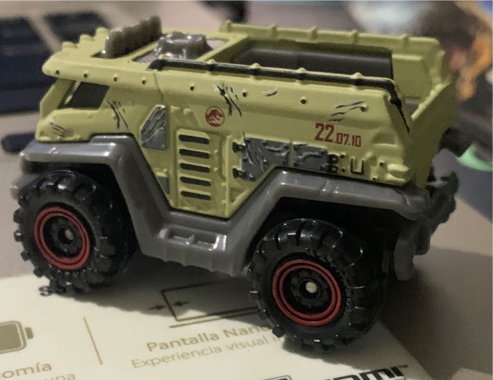 MBX Capture Action Truck - Matchbox / Mattel (Jurassic World Vehiculos) action figure collectible - Main Image 3