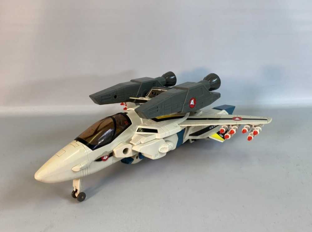 Robotech Matchbox Super VF-1S Veritech Fighter - Matchbox (Robotech) action figure collectible - Main Image 3