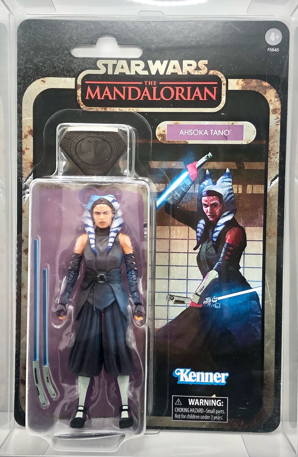Ahsoka Tano - Hasbro (Star Wars Black 6” Credit Collection) (Star Wars) action figure collectible - Main Image 1