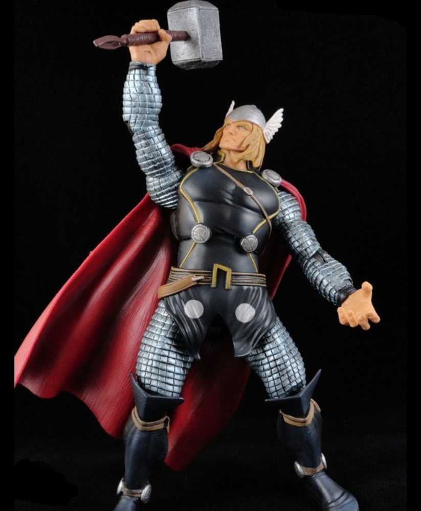 Thor: Ver.5 - Hasbro (Marvel Legends Thor BAF Series) action figure collectible - Main Image 3