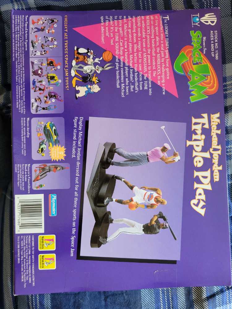 Space Jam: Michael Jordan Triple Play - Playmates (Space Jam) action figure collectible [Barcode 043377176800] - Main Image 2