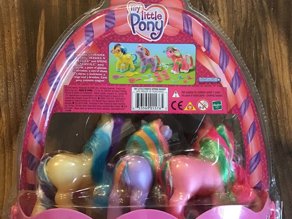 Lavender Cloud, Berries N Cherries, Spring Carnivale  (MIB G3) action figure collectible [Barcode 653569015765] - Main Image 2