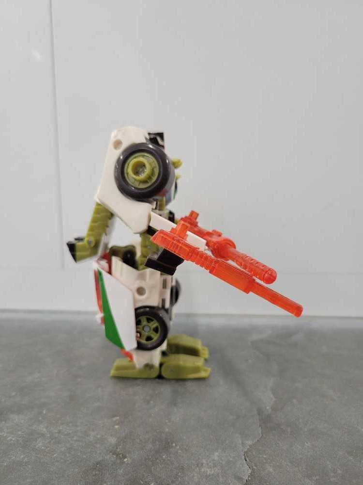 Downshift - Hasbro (Energon) action figure collectible - Main Image 3