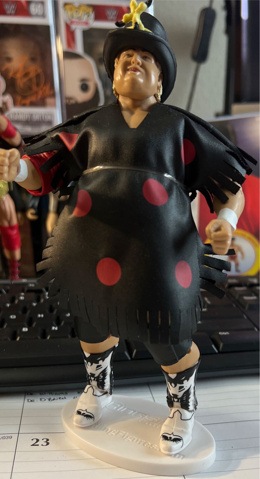 Yamato Dc Batman Wave 2 Gotham’s Guardian Against Crime Series 6 Inch Tall Action Figure The Riddler With Hat Riddler’s Stick And Diorama Display Base