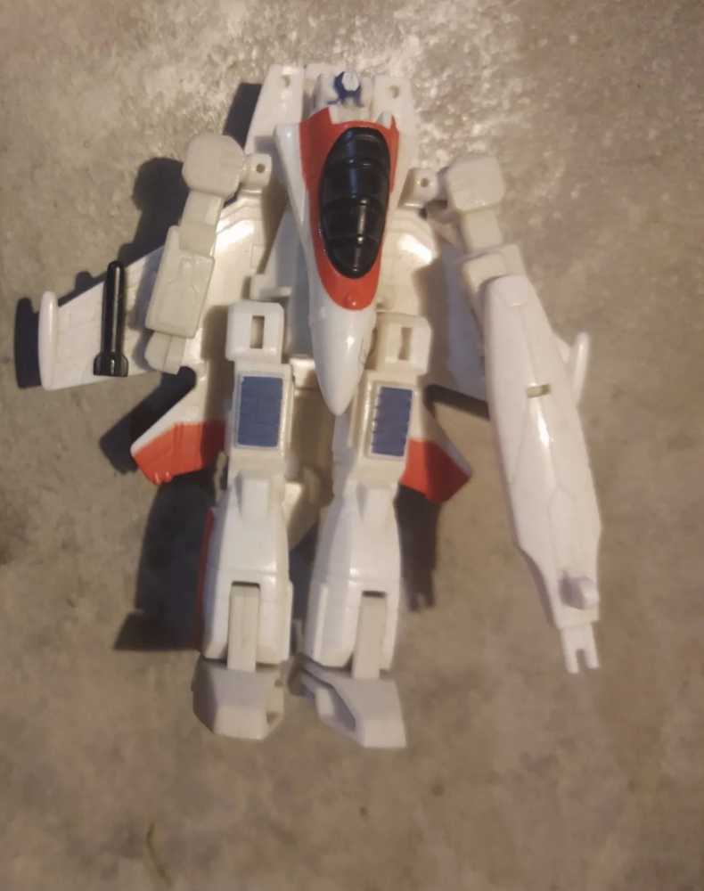 Jetfire Legends - Hasbro (Classics) action figure collectible - Main Image 4