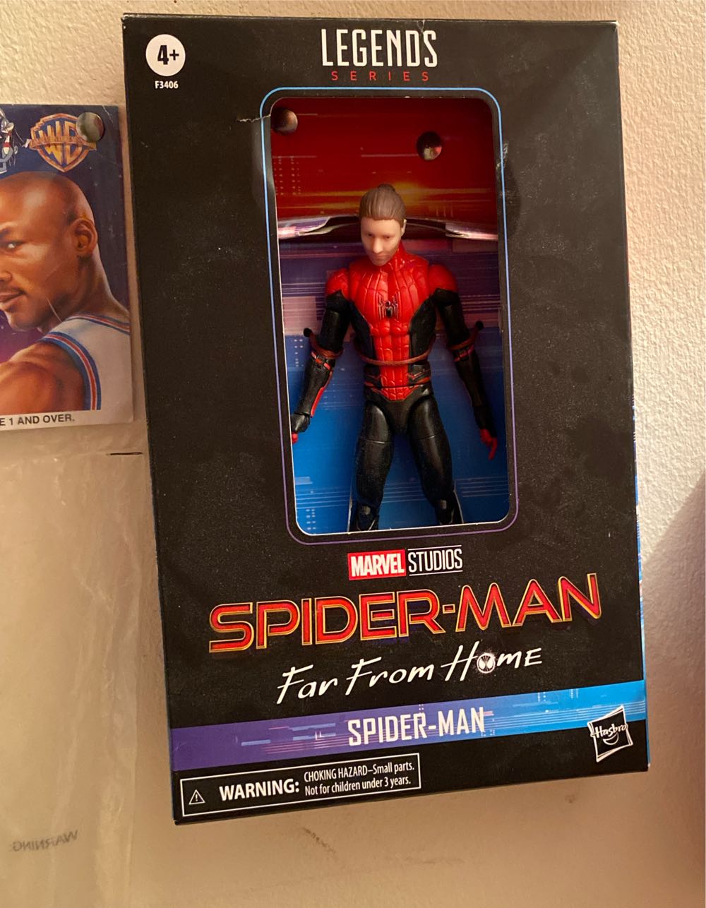 Hasbro Selfie Series  action figure collectible [Barcode 5010993907410] - Main Image 3