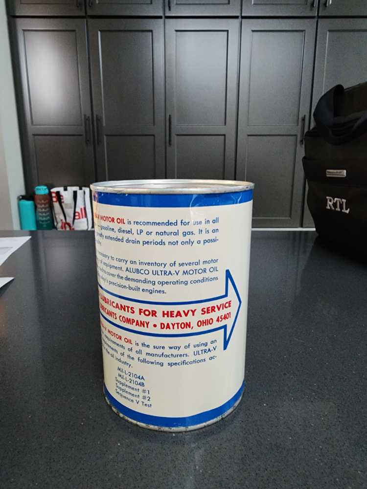 Alubco Ultra- V Motor Oil ( Full Can) (85)  action figure collectible - Main Image 3