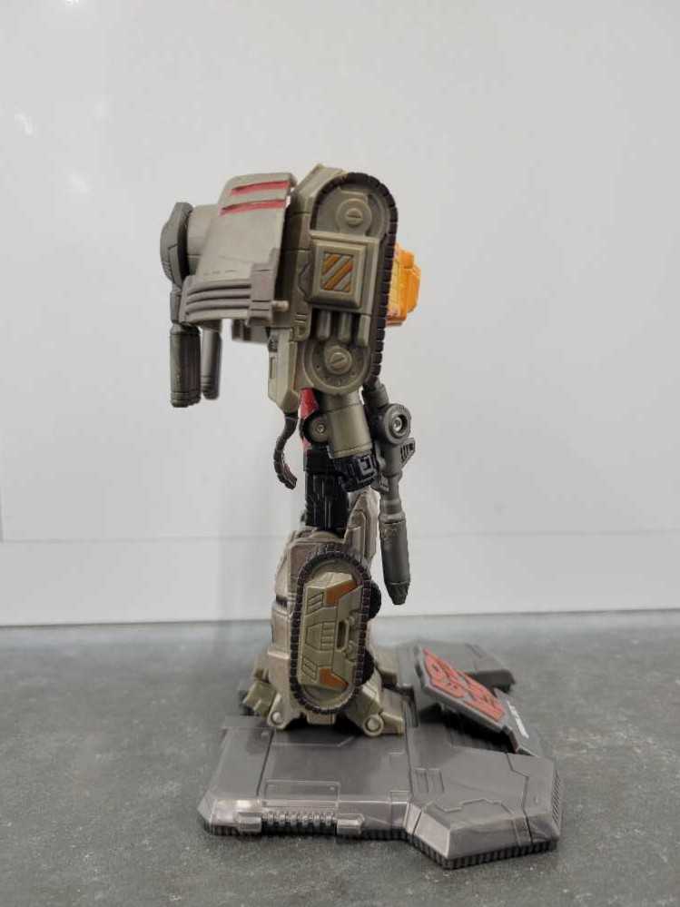 Grimlock, WWI The Robot Mode Toys"R"Us - Hasbro (Titanium) action figure collectible - Main Image 3