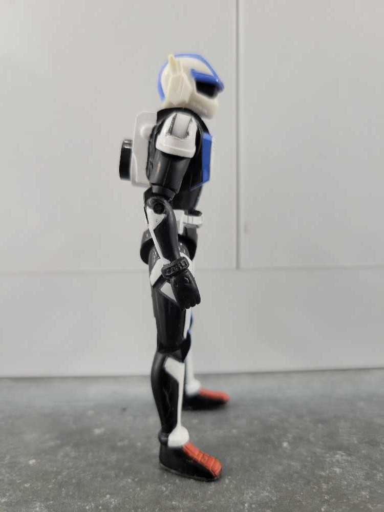 Kicker With High Wire - Hasbro (Energon) action figure collectible - Main Image 3