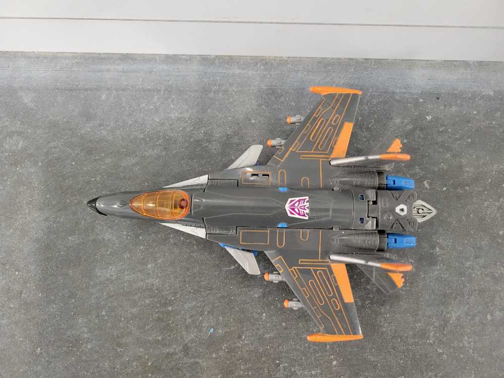 Thundercracker 2nd Jet Mode  - Hasbro (Cybertron) action figure collectible - Main Image 2
