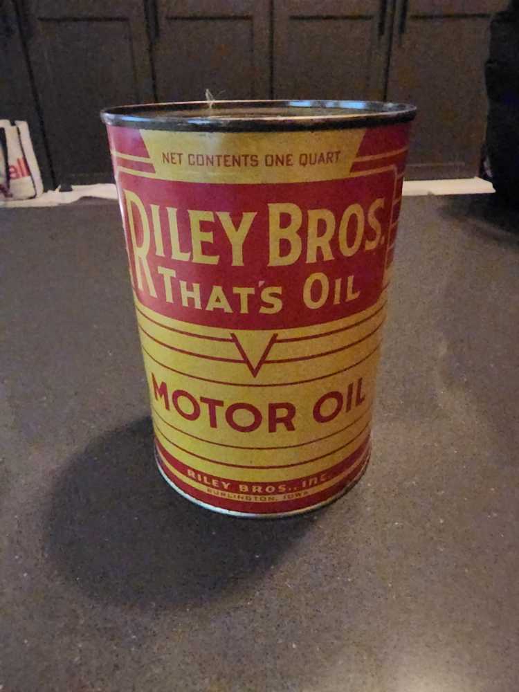 Riley Bros That’s Oil (Full Can) (37)  action figure collectible - Main Image 2