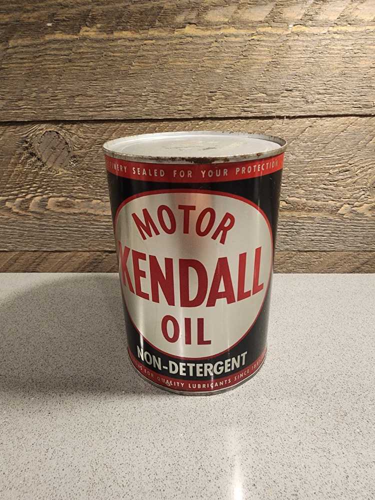 Disney Toybox - Mickey Mouse And Pluto