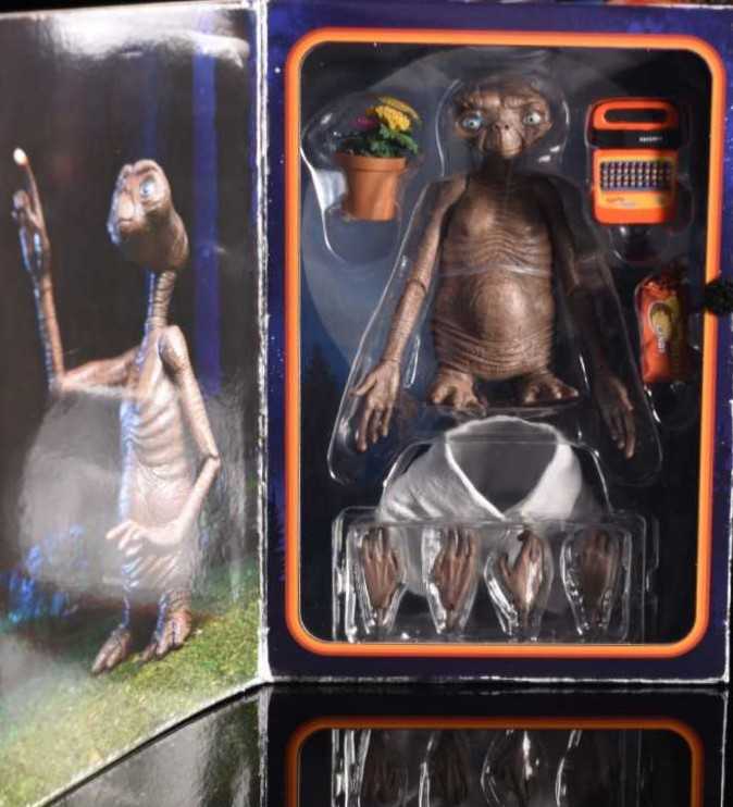 E.T. - FILMS - COMEDY (E.T.) action figure collectible [Barcode 634482550762] - Main Image 2