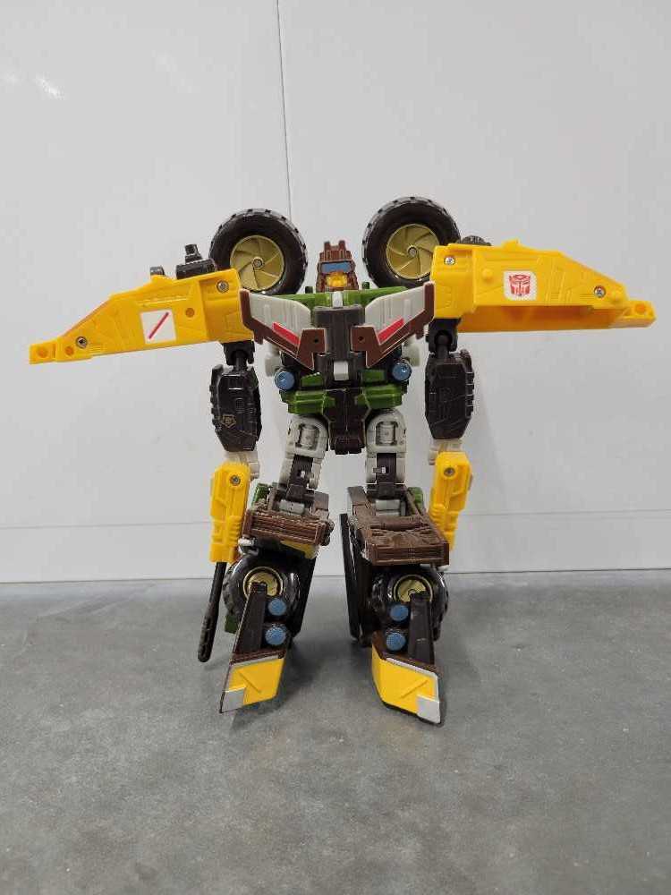 Cliffjumper  - Hasbro (Energon) action figure collectible - Main Image 2