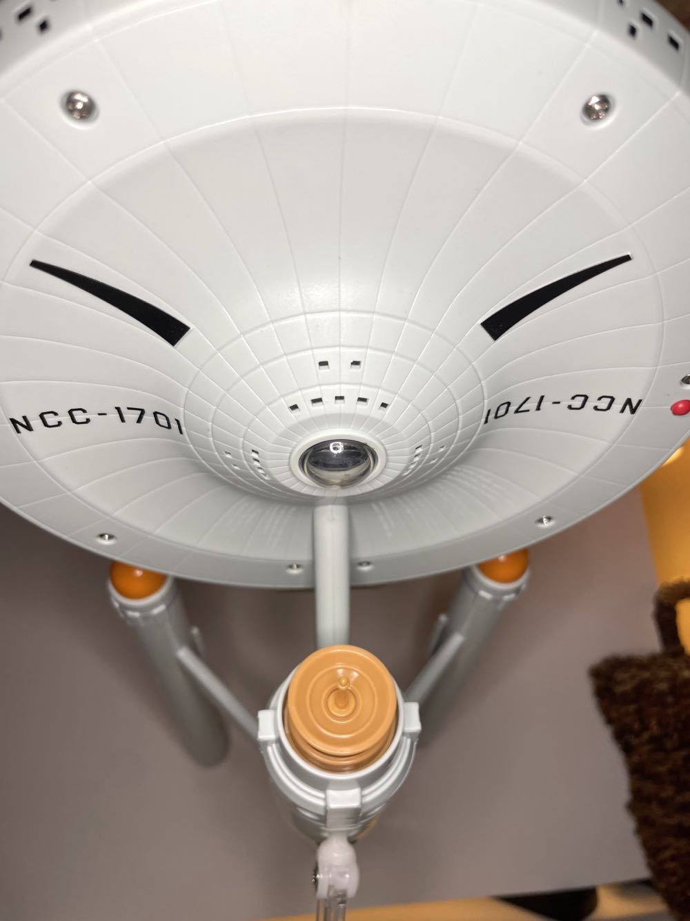 U.S.S. Enterprise NCC-1701 - Playmates Toys (Star Trek TOS) action figure collectible [Barcode 043377632085] - Main Image 3