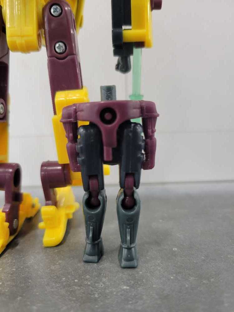 Nightcruz With Nightscream With Rapid Run Nightcreeper - Hasbro (Energon) action figure collectible - Main Image 3