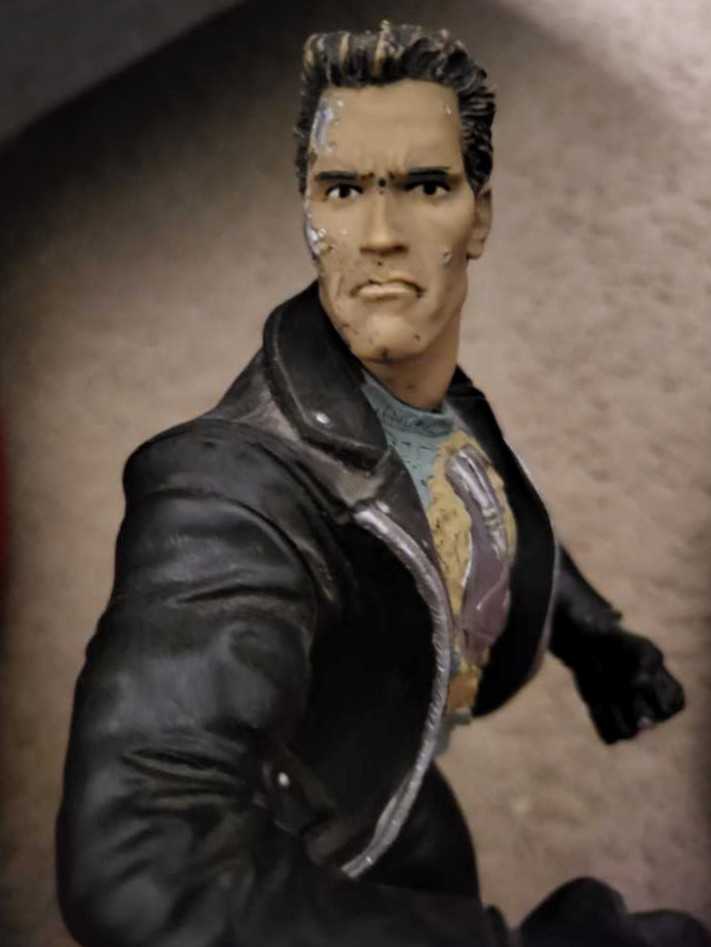 Terminator T800 - Carolco (Terminator 2 - Judgment Day) action figure collectible - Main Image 2