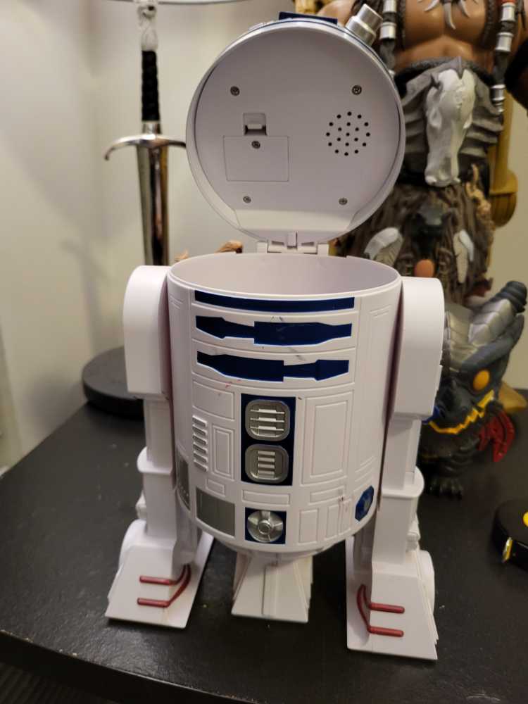 Star Wars R2D2 Cookie Jar with Authentic Movie Sounds

  action figure collectible - Main Image 2