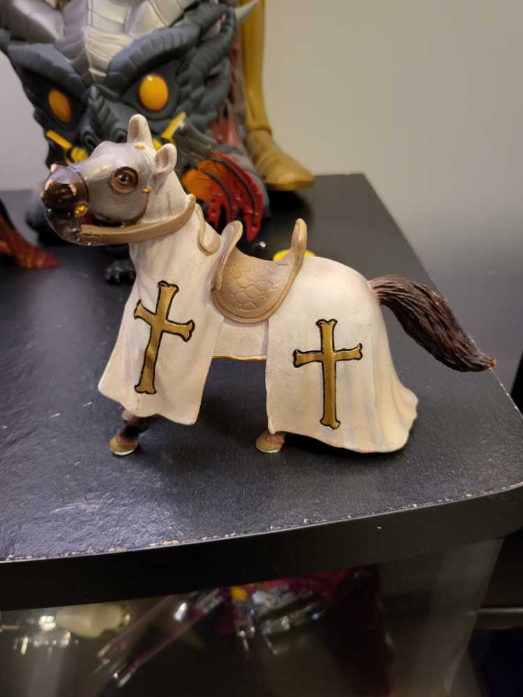 Schleich 2003 medieval jousting horse gold cross - Schleich action figure collectible - Main Image 1