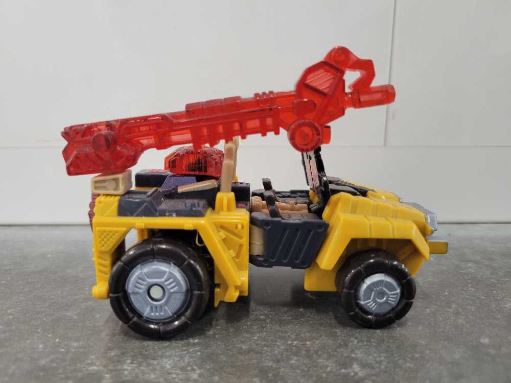 Strongarm Vehicle Mode Missing Arms - Hasbro (Energon) action figure collectible - Main Image 3