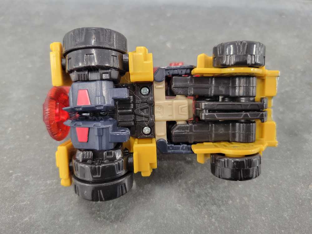 Strongarm Vehicle Mode Missing Arms - Hasbro (Energon) action figure collectible - Main Image 4