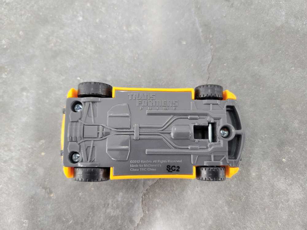 Bumblebee - Hasbro (Transformers: Prime) action figure collectible - Main Image 4