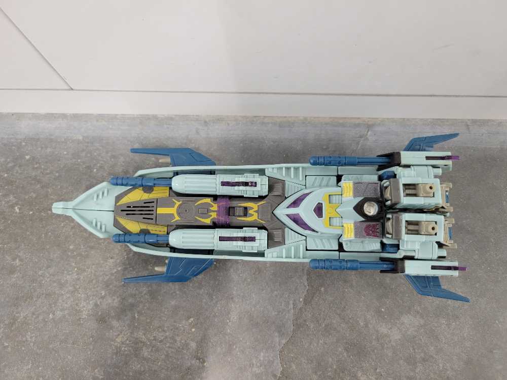 Dreadwing Vehicle Mode  - Hasbro (Energon) action figure collectible - Main Image 2