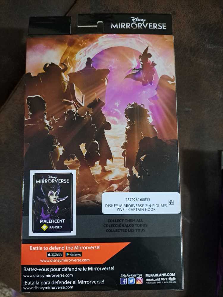 Captain Hook - Disney (Mirrorverse) action figure collectible [Barcode 787926160833] - Main Image 4