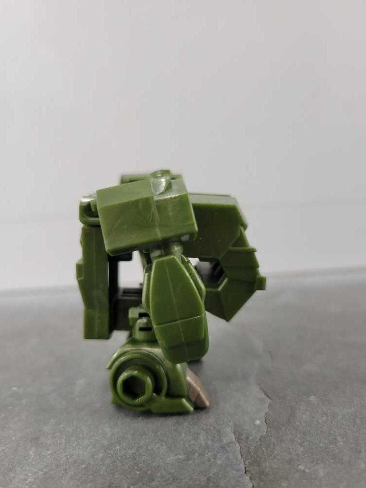 Bulkhead Knuckle With Scythe, Arcee And Dado Gashapon  - Takara (Arms Micron) action figure collectible - Main Image 2