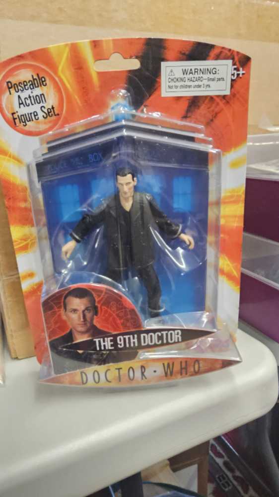 Doctor Who 9th Doctor Carded Figure - Character Options (Doctor Who) action figure collectible - Main Image 2